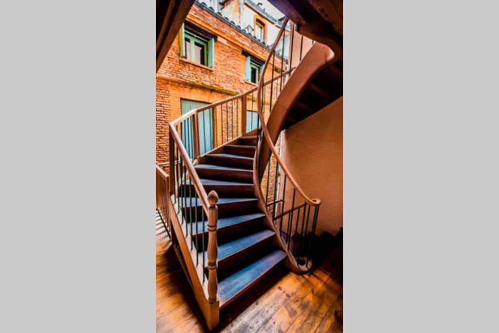 Апартаменты Loft Sous Les Toits Lumineux - Capitole-Daurade-Esquirol - Wifi Тулуза Экстерьер фото