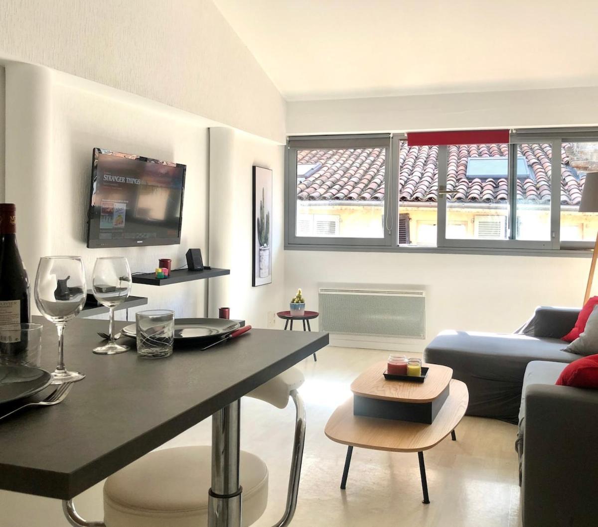 Апартаменты Loft Sous Les Toits Lumineux - Capitole-Daurade-Esquirol - Wifi Тулуза Экстерьер фото